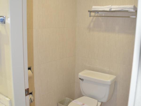 Hotel Mirabel : photo 5 de la chambre chambre lit king-size