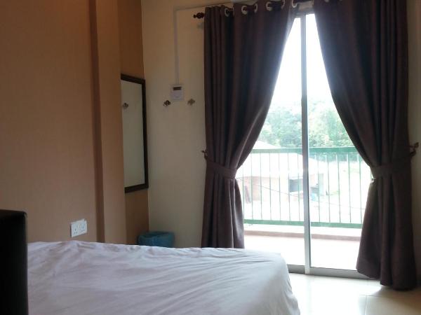 Alor Villa : photo 10 de la chambre chambre double standard avec balcon