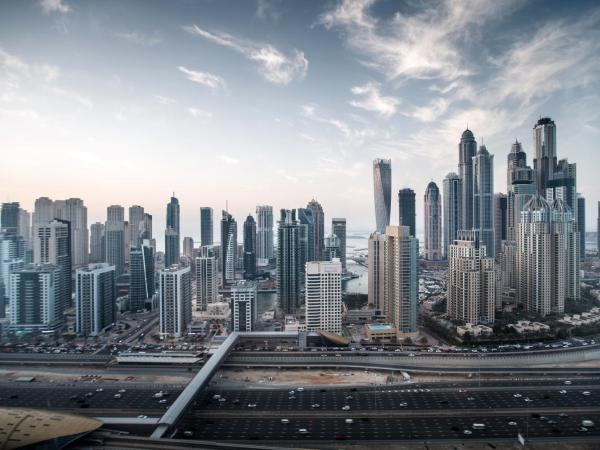Pullman Dubai Jumeirah Lakes Towers : photo 9 de la chambre chambre lit king-size exécutive deluxe
