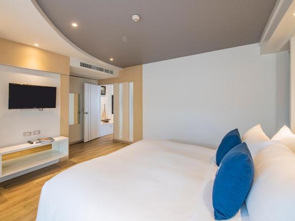 NH Boat Lagoon Phuket Resort : photo 4 de la chambre suite premier lagune