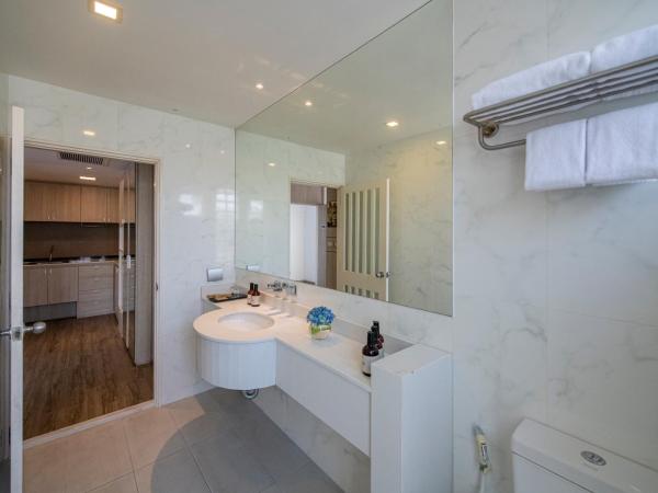 NH Boat Lagoon Phuket Resort : photo 8 de la chambre  chambre deluxe premier