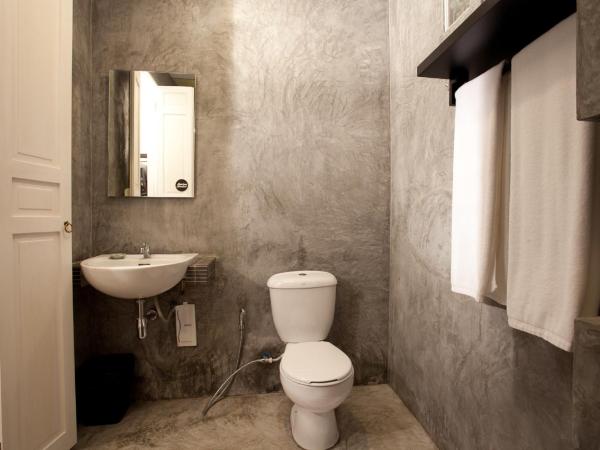 99 Oldtown Boutique Guesthouse SHA EXTRA PLUS : photo 7 de la chambre chambre double standard avec balcon