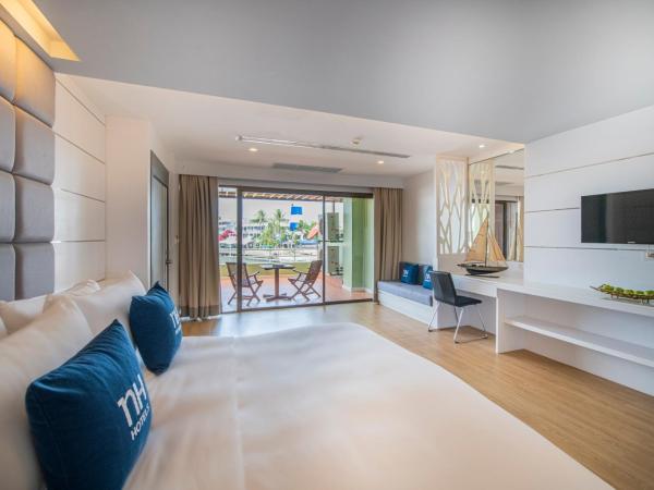 NH Boat Lagoon Phuket Resort : photo 2 de la chambre suite premier marina 