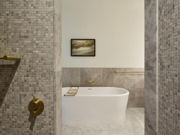 Eos by SkyCity : photo 1 de la chambre chambre lit king-size - allure