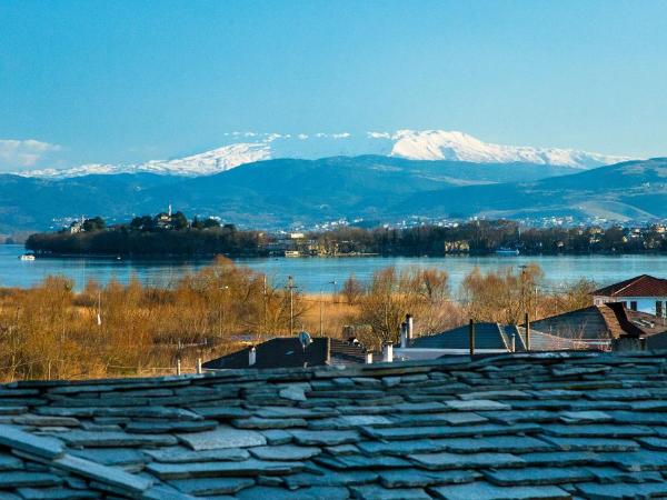 Haones Suites : photo 1 de la chambre maisonnette - vue sur lac