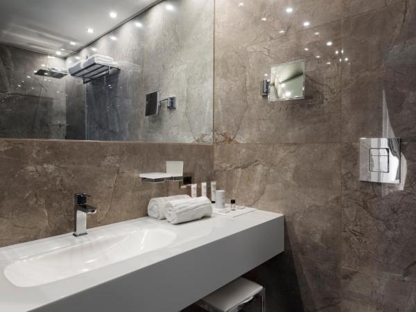 LHP Napoli Palace & SPA : photo 3 de la chambre chambre deluxe