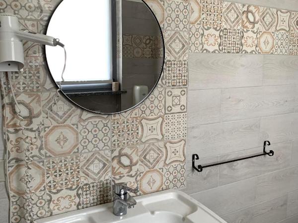 Cascina Bellaria : photo 5 de la chambre chambre familiale avec salle de bains privative