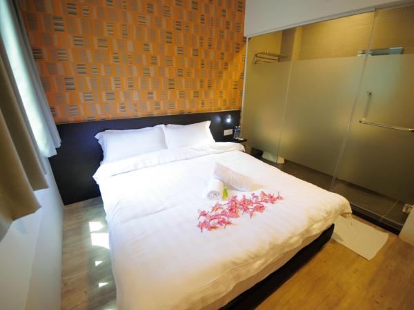 Hotel Mezzo : photo 8 de la chambre chambre standard lit queen-size