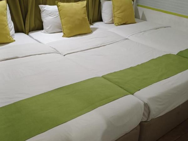 Olive Hotel : photo 1 de la chambre chambre triple