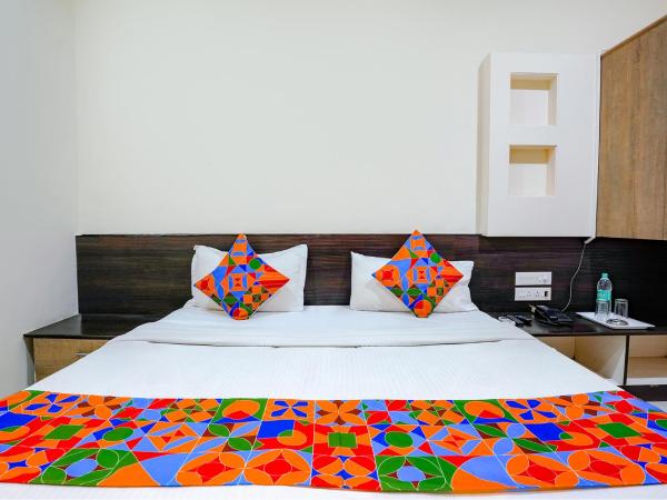 FabHotel Regent Inn : photo 2 de la chambre chambre deluxe