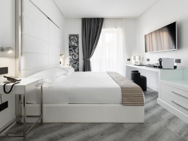 LHP Napoli Palace & SPA : photo 4 de la chambre chambre double supérieure