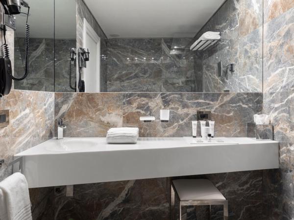 LHP Napoli Palace & SPA : photo 7 de la chambre chambre double supérieure