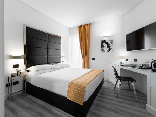 LHP Napoli Palace & SPA : photo 4 de la chambre chambre double standard