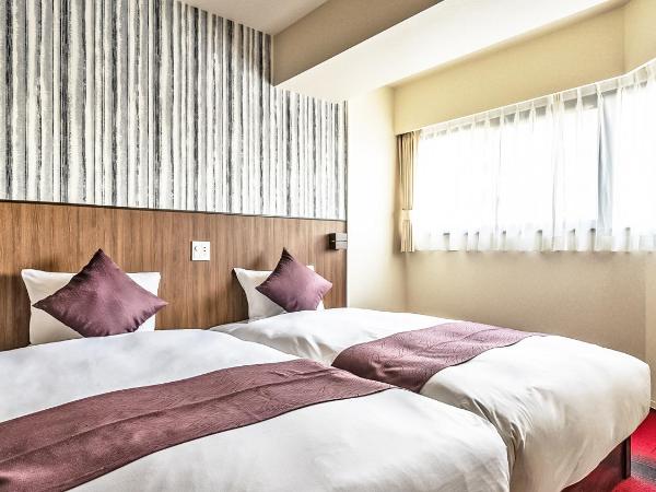 Stay SAKURA Tokyo Asakusa Edo no Mai : photo 2 de la chambre chambre lits jumeaux supérieure