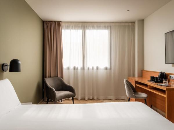 Hotel SB Express Tarragona : photo 4 de la chambre chambre double ou lits jumeaux