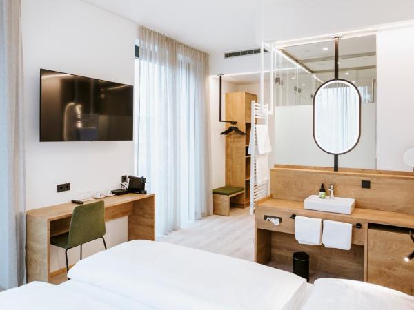 BEE GREEN Linz Self-Check-in-Hotel : photo 4 de la chambre chambre double