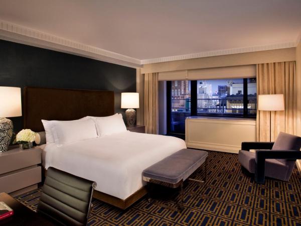 Loews Regency New York Hotel : photo 1 de la chambre bespoke suite 