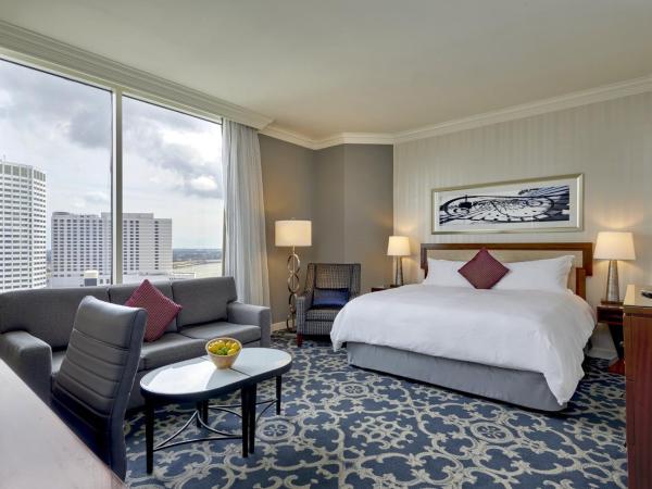 Loews New Orleans Hotel : photo 3 de la chambre hébergement lit king-size premium adapté aux personnes malentendantes - vue sur rivière