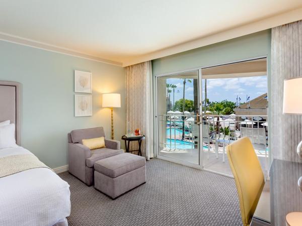 Loews Coronado Bay Resort : photo 2 de la chambre chambre lit king-size - vue sur piscine
