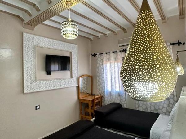 Hôtel Zaghro : photo 3 de la chambre chambre double ou lits jumeaux deluxe - vue sur piscine