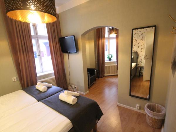 Vattengrändens Vandrarhem & Hotel : photo 5 de la chambre chambre double avec salle de bains privative