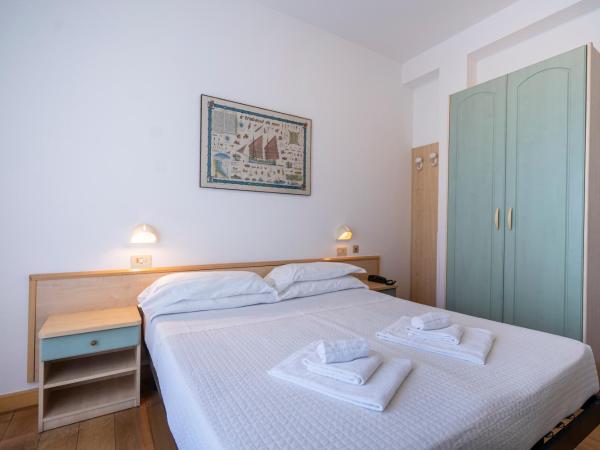 Hotel Bianca Vela : photo 6 de la chambre chambre double ou lits jumeaux Économique