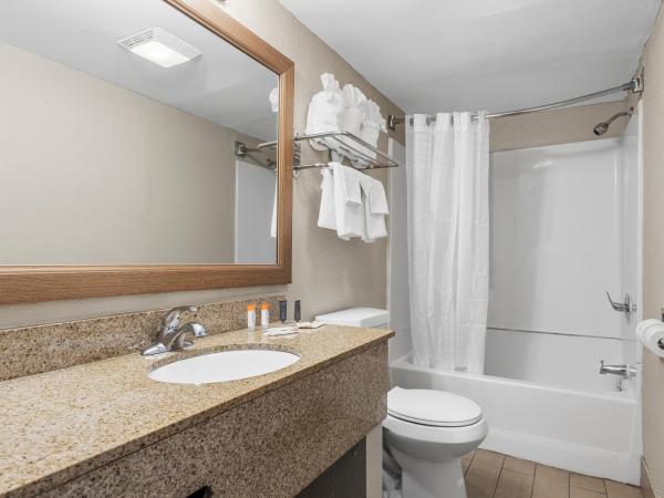 Ocean Crest Inn and Suites : photo 10 de la chambre suite 2 chambres côté océan