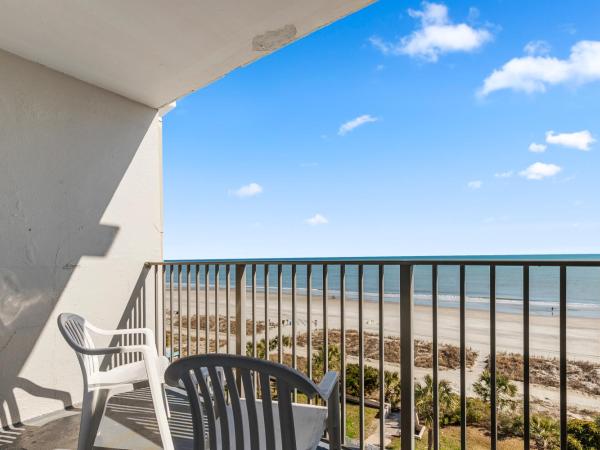 Ocean Crest Inn and Suites : photo 7 de la chambre oceanfront double room with balcony 