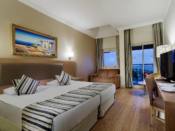 Crystal Tat Beach Golf Resort & Spa - Ultimate All Inclusive : photo 4 de la chambre chambre double standard - vue latérale sur mer