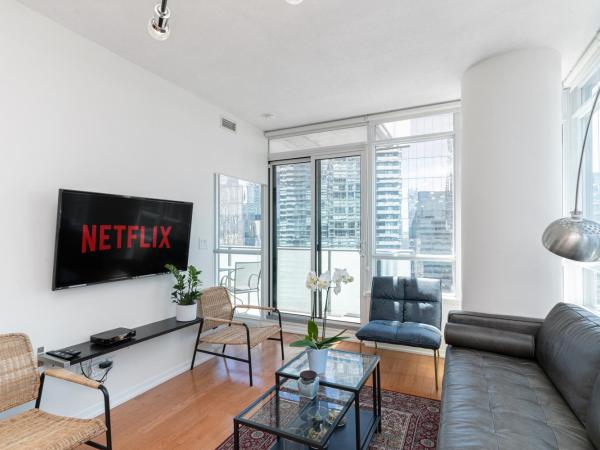 Beautiful Modern Toronto Luxurious Scotiabank Arena : photo 6 de la chambre appartement - vue sur lac