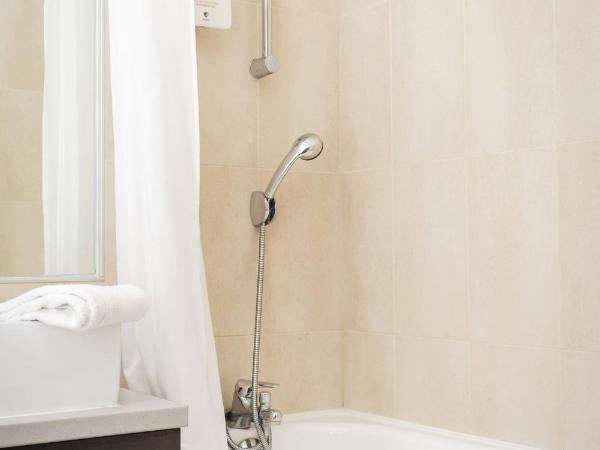 Adonis Gapotel : photo 1 de la chambre chambre double confort