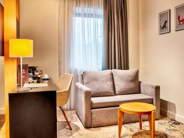 Focus Hotel Premium Sopot : photo 5 de la chambre chambre double standard avec canapé-lit