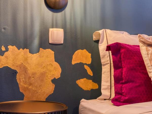 Pillows Peniche B&B : photo 7 de la chambre chambre double deluxe avec douche