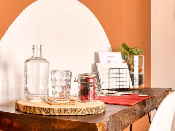 Pillows Peniche B&B : photo 9 de la chambre chambre double deluxe avec douche