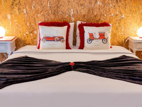 Pillows Peniche B&B : photo 3 de la chambre chambre double deluxe avec douche