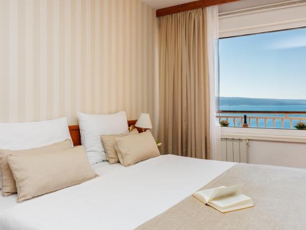 Mediteran Hotel by Aminess : photo 7 de la chambre chambre double standard avec balcon - vue sur mer