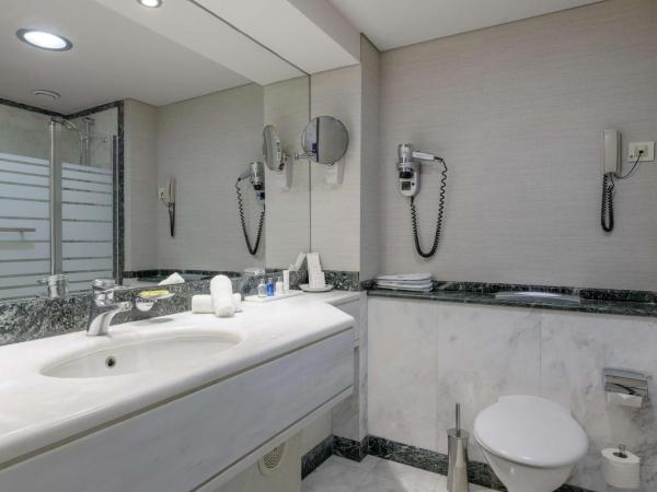 Radisson Blu Park Hotel Athens : photo 5 de la chambre chambre premium - vue sur acropole