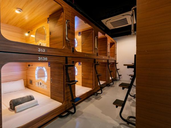 Jpod Capsule Hotel : photo 5 de la chambre dortoir pour femmes