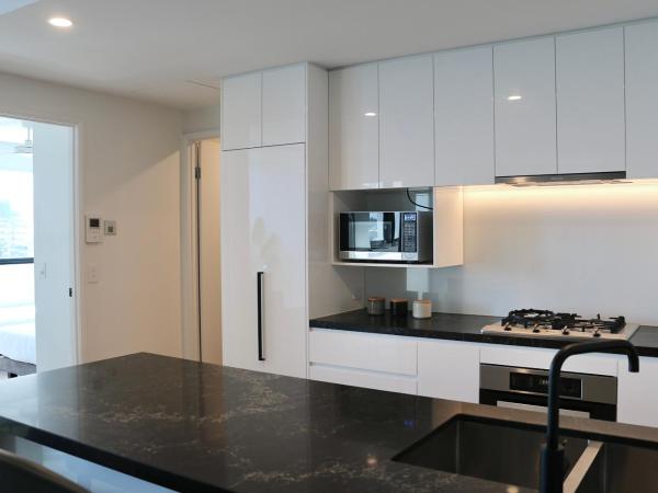 Kooii Apartments : photo 8 de la chambre two bedroom apartment city view - free wifi