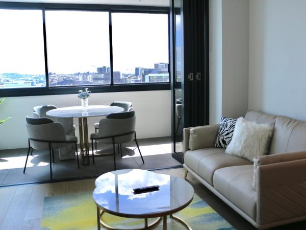 Kooii Apartments : photo 7 de la chambre two bedroom apartment city view - free wifi