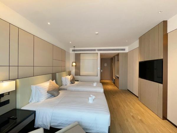 Kew Green Hotel Hongqiao Shanghai : photo 2 de la chambre chambre lits jumeaux standard - vue sur ville