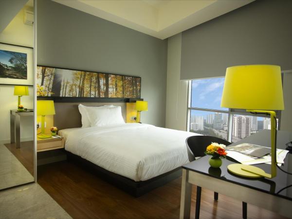 The Signature Hotel & Serviced Suites Kuala Lumpur : photo 1 de la chambre studio lit queen-size