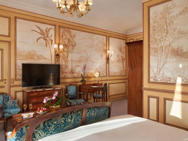 Hôtel Raphael : photo 4 de la chambre chambre champêtre avec terrasse - côté tour eiffel