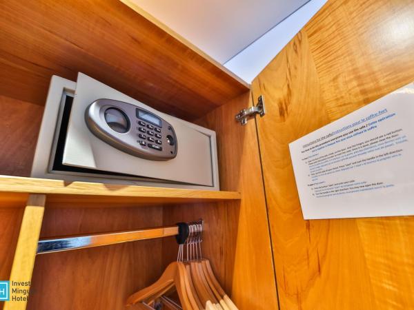 Hotel De La Couronne Liege : photo 7 de la chambre chambre lits jumeaux standard