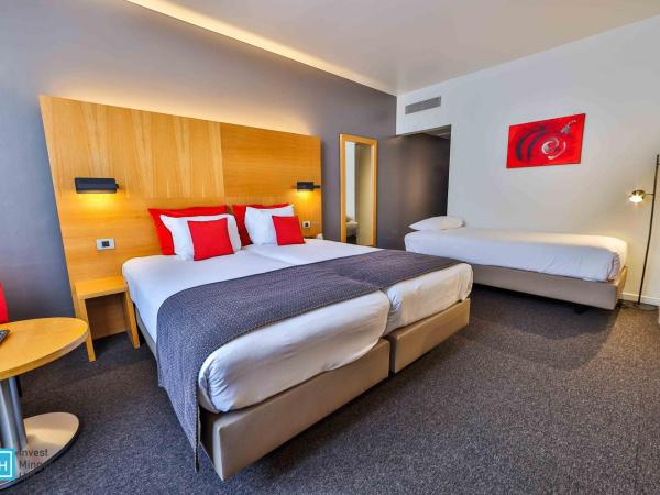 Hotel De La Couronne Liege : photo 5 de la chambre chambre triple standard