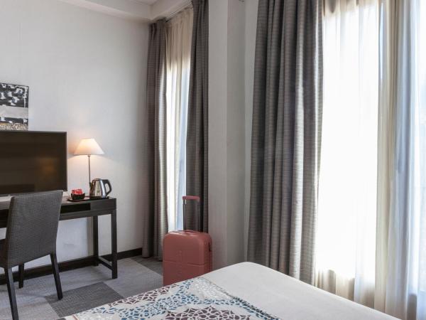 Hotel Macià Plaza : photo 10 de la chambre chambre double ou lits jumeaux supérieure