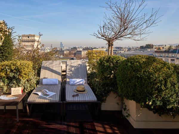 Hôtel Raphael : photo 2 de la chambre suite parisienne terrasse tour eiffel & arc de triomphe