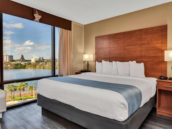 Best Western Orlando Gateway Hotel : photo 1 de la chambre suite lit king-size avec canapé-lit