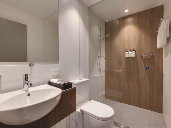 Travelodge Hotel Hurstville Sydney : photo 4 de la chambre chambre lit queen-size 