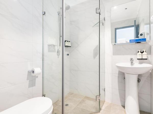 BreakFree on Broadway Sydney, an Accor Hotel : photo 5 de la chambre chambre lit queen-size deluxe - vue sur parc